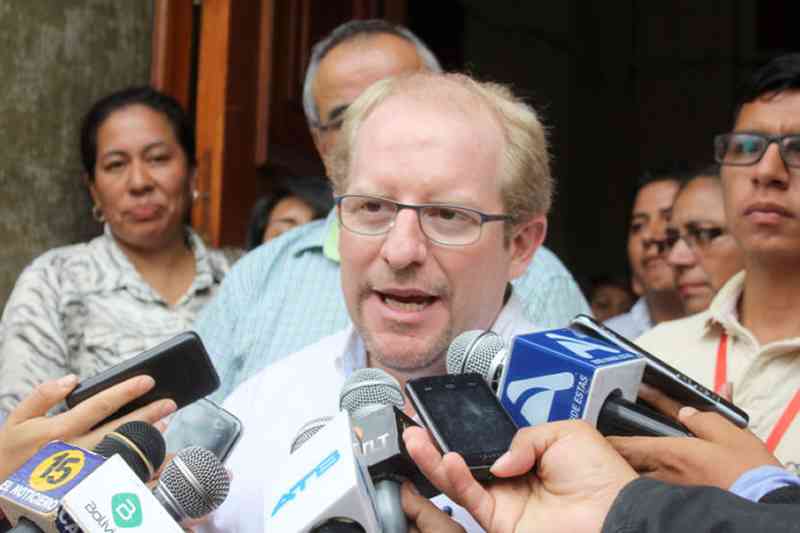 Gobernación busca destrabar asuntos de Tarija con Áñez