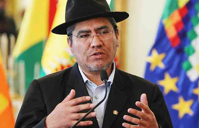 Diego Pary deja Argentina, vuelve a Bolivia y no descarta candidatura por el MAS