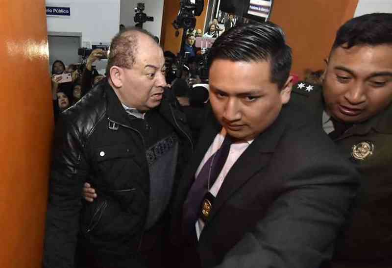 Juez decide enviar a Carlos Romero a la cárcel de San Pedro